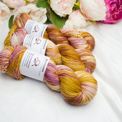 4 ply Supreme Sock Knitting Yarn Hand Dyed Apricot Roses| Sock Yarn | Sally Ridgway | Shop Wool, Felt and Fibre Online