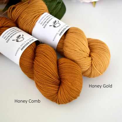 4 ply Supreme Sock Knitting Yarn Hand Dyed Honey Comb| Sock Yarn | Sally Ridgway | Shop Wool, Felt and Fibre Online