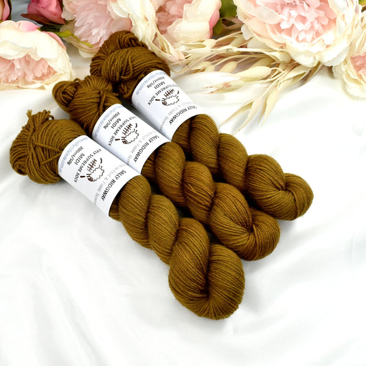Gingernut 50g Midi Half Skein| 4 Ply Midi Skeins | Sally Ridgway | Shop Wool, Felt and Fibre Online
