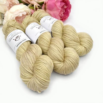 Mocha on 8 Ply Superwash 100% Merino Yarn| 8 Ply Superwash Merino Yarn | Sally Ridgway | Shop Wool, Felt and Fibre Online