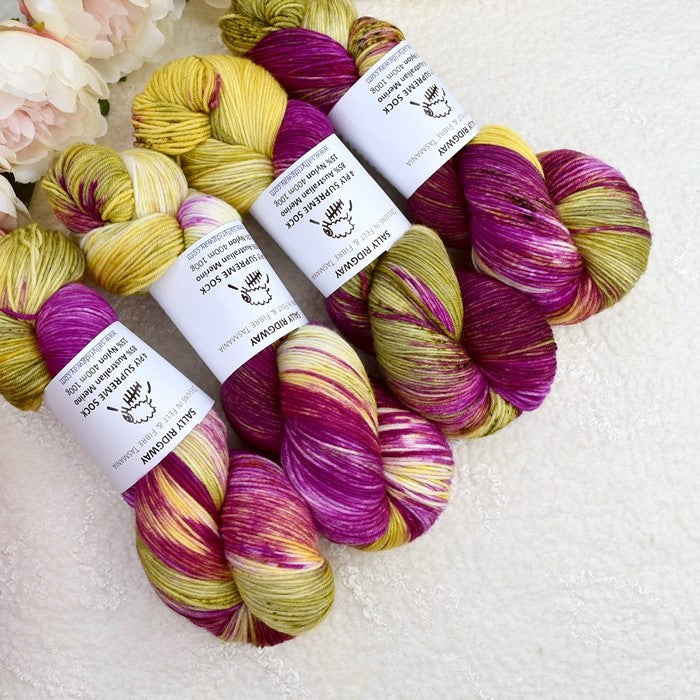 4 ply Supreme Sock Yarn Hand Dyed Speckled Rose 13121| Sock Yarn | Sally Ridgway | Shop Wool, Felt and Fibre Online