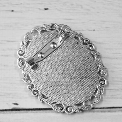 Wool Felt and Metal Oval Brooch Pin in Pink 13147| Brooch | Sally Ridgway | Shop Wool, Felt and Fibre Online