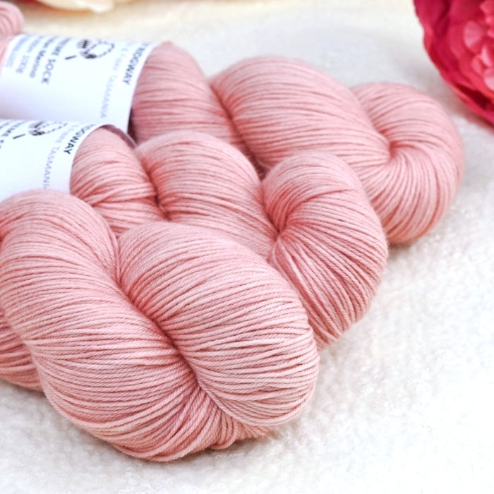 Tea Rose Hand Dyed 4 ply Supreme Sock Yarn 13457| Sock Yarn | Sally Ridgway | Shop Wool, Felt and Fibre Online